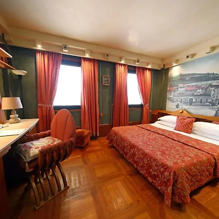 Hotel Hr 3*