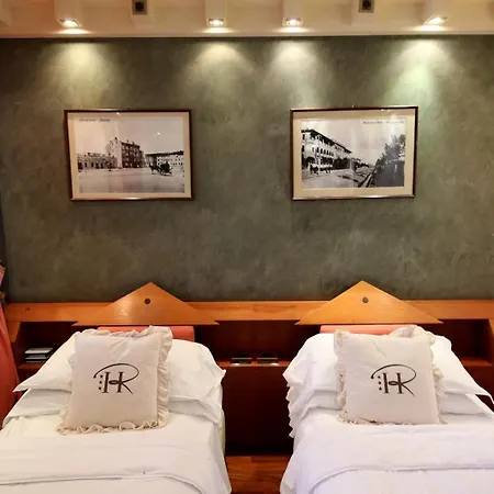 Hr Hotel 3*