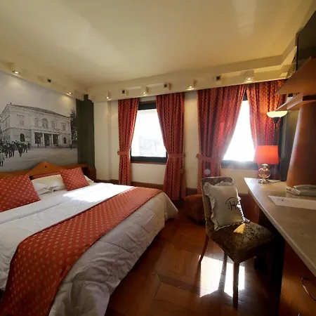 Hr Hotel 3*