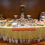 Hr Отель Монфальконе