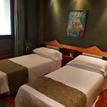 Hr Отель 3*