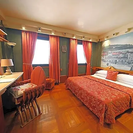Hotell Hr 3*