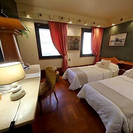 Hr Hotell Monfalcone